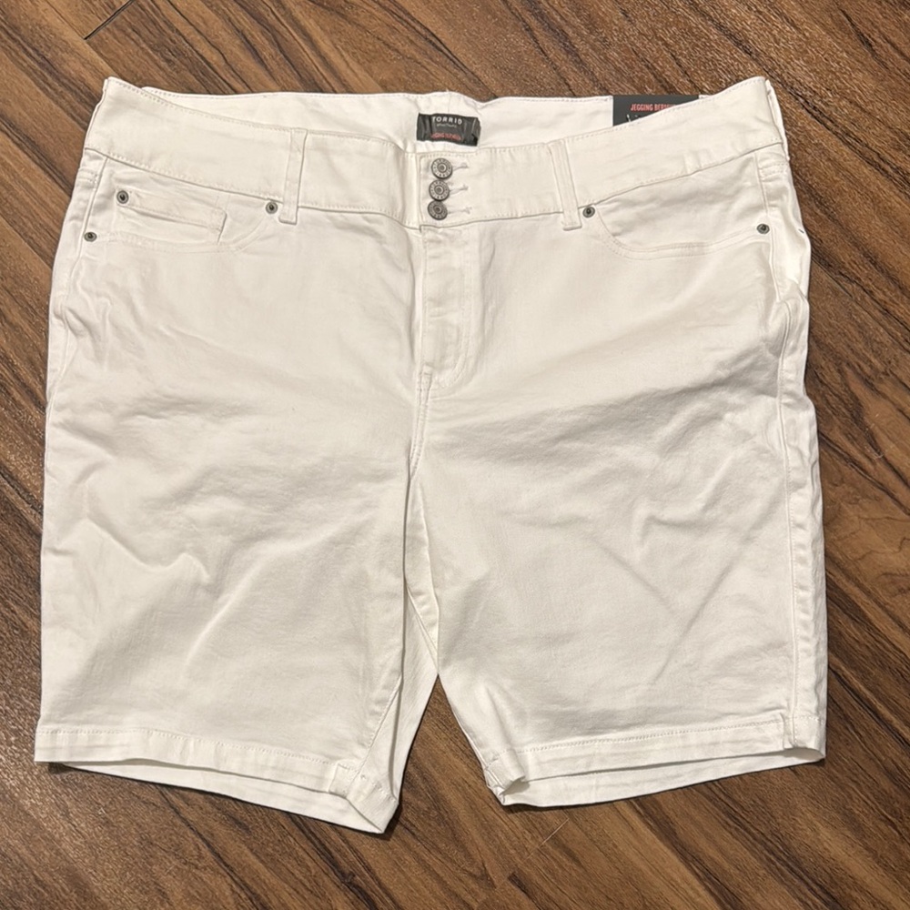 Torrid White Bermuda Shorts Classic Denim Style NWT